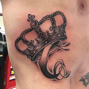 #crown tattoo by Ryan Futterman #Jersey #jerseycity #jerseycitylocal #njtattoo #njtattooartist #blackandgrey 