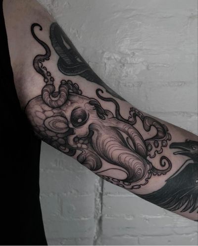 Freehand octopus gap filler 