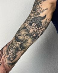 ABGEHEILT Freihand Stier ♉️ #tattoo #tattooideas #womantattoo #tattooartist #germantattooartist #femaleartist #blackwork #blackandgreytattoo #sleevetattoo #peppershading #taurus #stier #stiertattoo #horoskope