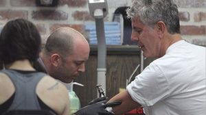 Chris Garver tattooing Anthony Bourdain on Miami Ink #AnthonyBourdain #ChrisGarver #MiamiInk