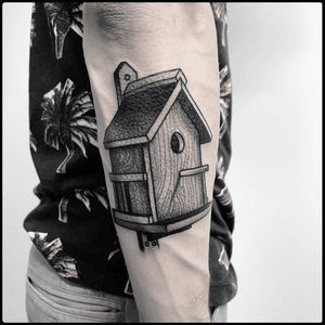 #totemica #tunguska #black #wood #bird #house #birdhouse #tattoo #originalsintattooshop #verona #italy #blacktattooart #tattoolifemagazine #tattoodo #blackworkers #blackwork 