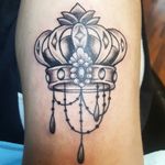 #tattoo #tattoos #tattooed #ink #inkadict #inkart #neotraditional #neotraditionaltattoo #flash #crown #crountattoo #blacktattoos #blackandgreytattoo #vegantattoo #veganink #tattooedgirl #tattooflashes #flashes #inked #bodyartandsoul #bodyartandsoul_LA #femaletattooartist #tattooartist #losangeles #silverlake #california #makittaboom