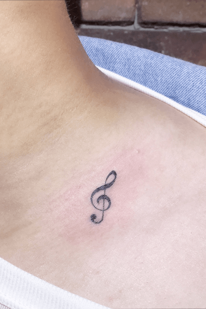 Tattoo uploaded by Tiffy Yuen • 🎵 #music #musicnote #note #smalltattoo # tiny #small #little #littletattoo #linework #lines #line #mini • Tattoodo