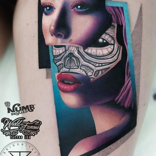 Tatuaje de Chris Rigoni #ChrisRigoni #realism #realistic #hyperrealism #black gray #color #abstract #forms #mashup #lady #ladyhead #portrait #scifi #robot #ghostintheshell #alien