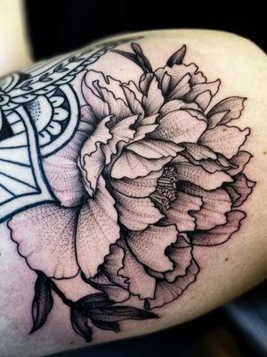 Tattoo by Oliv. escape art & tattoo