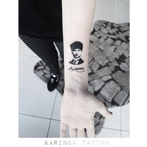 Kemal Atatürk Instagram: @karincatattoo #atatürk #arm #tattoo #tattoos #tattoodesign #tattooartist #tattooer #tattoostudio #tattoolove #tattooart #istanbul #turkey #dövme #dövmeci #design #girl #woman #tattedup #inked #ink #tattooed 