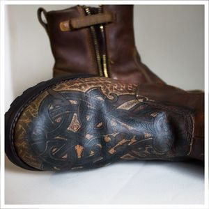 #hrymawork #tattoo #tattoos #blacktattoo #scandinaviantattooers  #scandinaviantattoo #linework #dotwork #tats #tat #art #tattooart #tattooartist  #tattooworkers #feshion #footwear #boots