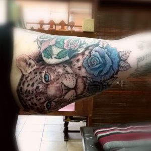 Added this leopard and roses to a sleeve in progress#tattoo #ink #tatttoos #worldfamousink #eikondevice #greenmonster #tattooaddictsouthafrica #gunwax #thelightningstation #tam #tattoodo #inkbe #leopard #leopardtattoo #rose #sleevetattoo 
