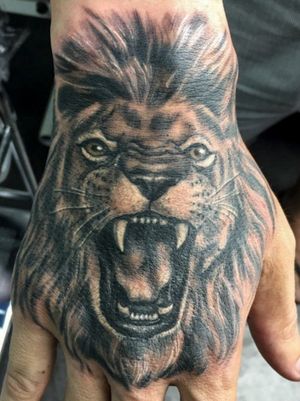 Lion 🦁💪🏼