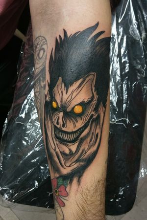 Ryuk from death note!  