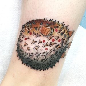 Pufferfish cutie. Tattoo by Fabingg #Fabingg #fishtattoos #color #painterly #illustrative #nature #pufferfish #blowfish #fish #spikes #oceanlife #nature #animal