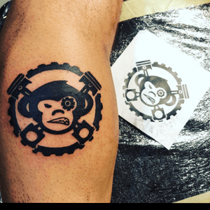 Monkey Garage🐵 #tattoo #monkey #ride #bike #motor #ethernal #black #piston