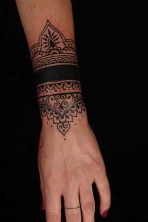 Henna-esque Wrist