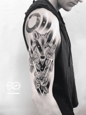 By RO. Robert Pavez • Linus Wolfroses ➖ Studio Zoi tattoo Stockholm 🇸🇪 • 2018  • #engraving #dotwork #etching #dot #linework #geometric #ro #blackwork #blackworktattoo #blackandgrey #black #tattoo #fineline