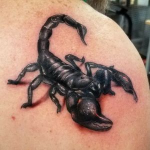 Woah watch out there's a... 3d scorpion tattoo  on your shoulder.  #3Dtattoos #balckandgrey #scorpio  #scorpion  #scorpiotattoo  #3D #realismtattoo #realistic 