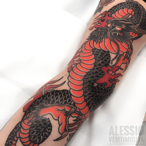 ⚡️Dragon ⚡️  #dragon #ryu  #delightneedles #irezumism #ukiyoe #picoftheday #curves #reclaimthedots #irezumistudy #tattoo #dragontattoo #japan #japantattoo #dragon #babes #inkedbabes #awesome #best #backpack #backpiece #great #tattoo #tattoolife #traditional #irezumism #ink #reclaimthedots #tattoodo #art #wabori