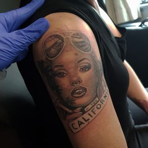 #california #girl #réalisme #blackandgrey #tattooart #inked #tatouage #réalisme 