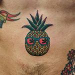 Cool pineapple by Leonardo Blackbirds #pineapple #cool #traditionaltattoo 