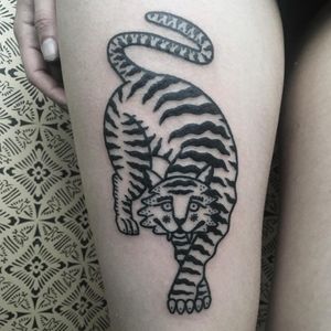 Tiger on the prowl. Tattoo by Meg Tuey #MegTuey #blackwork #linework #dotwork #tiger #junglecat #cat