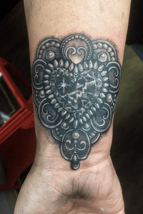Ornamental heart black and grey coverup