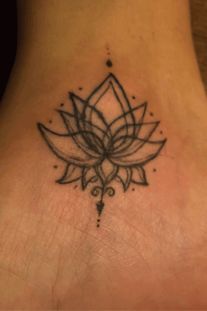 #linear #lotus #ink #freehand 