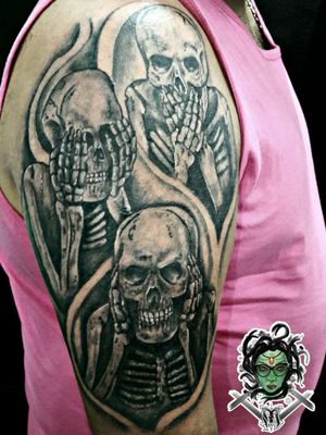 💀💀💀#NaneMedusaTattoo #tattoo #tatuagem #tattooart #tattooartist #tattoolover #tattoostudio #tattooidea #tattooer #tattoodoBR #riodejaneiro #tatuadora #skull #skulltattoo #blackandgreytattoo #blackandgrey #caveira