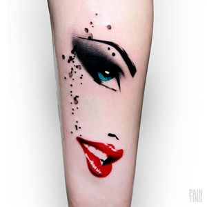 Those 80's lips and looks. Tattoo by Szymon Gdowicz #SzymonGdowicz #80stattoos #color #portrait #lips #eyes #bold #popart #splatter #lady