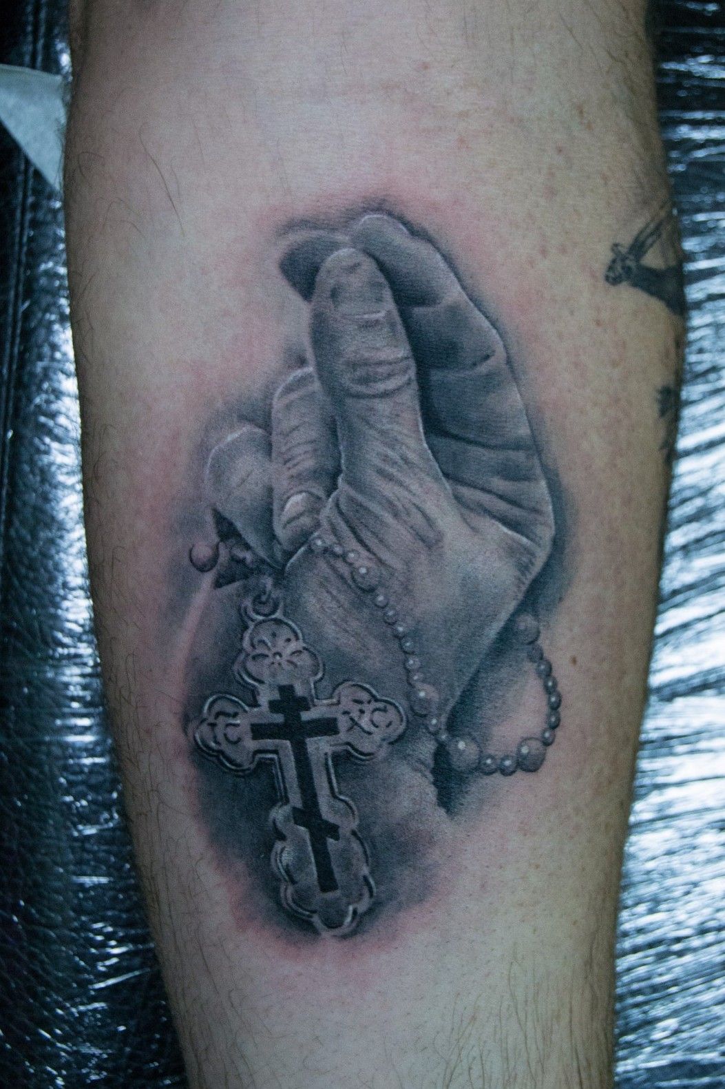 Tattoo uploaded by Lescrowtattoo  Saint George engraving tattoo  linework blackwork tattoo  Tattoodo