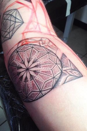 #geometric #geometry #CostaRica #CostaRicaTattoo @blacksoulcr @carloswochingtattooer