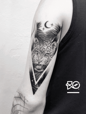 By RO. Robert Pavez • Dark Jungle ➖ Studio Zoi tattoo Stockholm 🇸🇪 • 2018  • #engraving #dotwork #etching #dot #linework #geometric #ro #blackwork #blackworktattoo #blackandgrey #black #tattoo #fineline