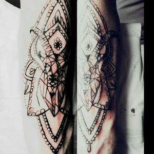 #Steinbock #tattoo #tattoos #mandala #artist #dreamtattoo #mindblowing #mone1971#tattoo #artist#dreamtattoo #follower #follow #followforfollow#artist #rose#schmerz #dreamtattoo #mindblowing #beautiful #beautifulink#intenz #elitecartridge#cheyenehawk #elitecartridge #zuppa Black z