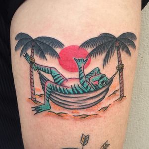 Maxin' n relaxin' frog friend. Tattoo by Max Newtown #MaxNewtown #frogtattoos #color #traditional #frog #hammock #palmtrees #sun #RnR #hangloose #beach #vacation