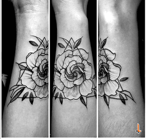 Nº687 #tattoo #tattooed #ink #inked #coverup #blastover #blastovertattoo #girlswithtattoos #gardenia #gardeniatattoo #flower #floral #triangle #stencilstuff #eztattooing #ezcartridges #hawkpen #dynamicink #dynamiccolor #bylazlodasilva