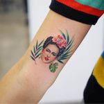 Frida tattoo by Zihee #Zihee #FridaKahlotattoos #color #fineart #FridaKahlo #nature #surreal #flowers #plants #leaves #painter #femaleartist #portrait