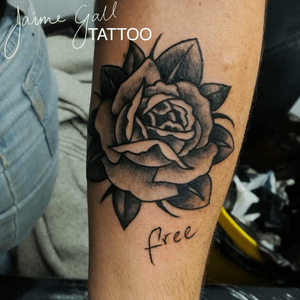Rose tattoo customers design #memorialtattoo #free 