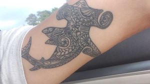 Polynesian hammerhead #tribal #shark #hammerhead #blackandgrey #bicep #flora #symbolism #shading