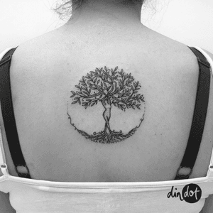 Tree of life . . . andreadindon@gmail.com for bookings✨ . . . #dindot_tattoo #tattoo #dotwork #dotworktattoo #blacktattooart #blackink #tattrx #amazingink #tattedup #inkedup #wiilsubmission #blacktattoo #blacktattoonow #dotworkers #linework #blackworkers #tattoofilter #tattooart #blxckink #btattooing #theblackmasters #onlyblackart #darkworkers #tattoomobile #berlintattoo #tattooberlin