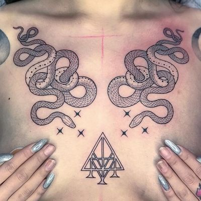 Tattoo by Mirko Sata #MirkoSata #satatttvision #linework #snake #snaketattoo #linework #reptile #serpent #stars #symbol #sigil