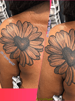 🤪💜💙❤️🌼🌻🌼🌻💉😈☔️ #purple_inkxx #tattooist #tattooartist #tattooartistwanted #sunflowertattoo #sunflower #blackandgreytattoo #inkedmag #tattoogirl #tattoogirls #realistictattoo #shouldertattoo #ink #inkedup #inkedmag #inked #inkedgirls #darkskinbodyart #tattooideas #tattoo #tattoos #tat #tatts