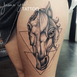 Horse and skull tattoo #horse #HorseTattoos #skull #skulltattoo #horseskull #geometry 