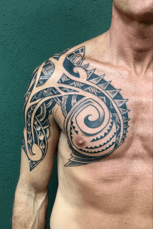 Done by Stevie Guns - Resident Artist @iqtattoo @swallowink #tat #tatt #tattoo #tattoos #tattooart #tattooartist #blackandgrey #blackandgreytattoo #maori #maoritattoo #chest #chesttattoo #ink #inkee #inkedup #inklife #inklovers #art #bergenopzoom #netherlands
