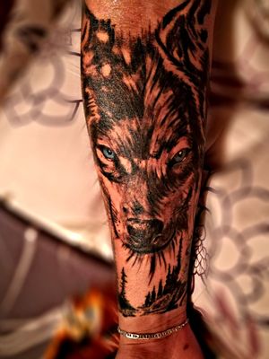 Wolf of Valley #wolf #valley #lobo #valle #realismo #tattoo #ink #fullarm