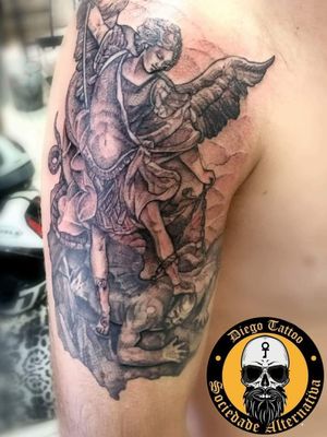 Tattoo anjo guerreiro 