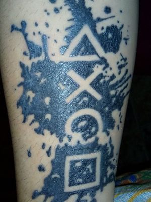 PS pad tattoo gamer