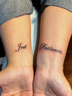 #minitattoo #minilettering #lettering #tattoo #tattoolove #tattooday #inkstagram #tattooart #tattooartists #argentinatattoo #buenosairestattoo #tatuajespequeños #caligraphytattoo