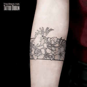 We’ve got a beautiful project there with a mix of the Australian fauna and flora! Thanks Ashley for choosing us and take care!.#armband #aussiesofinstagram #tattoodublin #tattooartistmagazine #dublin #ireland #blackworkerssubmission #blackworktattoo 