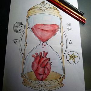 Hourglasse ⏳💞 #hearts #heartattoos #coracaotattoo #coracaooanatomico #colorful #colortattoos #realismo #realistic #realism #Star #startattoo #moontattoo #hourglasstattoo #hourglass #time #timetattoo 