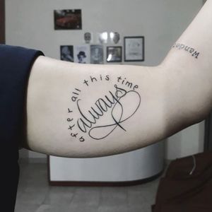 Instagram:@trutatattoostudio #Trutatattoostudio #tattooart #letteringtattoo #letters #lettering #Phrase #tattooed #ink #TattooGirl #feminine #tatuagemdelicada #tatuagemfeminina #tatuagemfrase #always 
