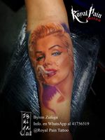 Marilyn Monroe full color tattoo ✌🏻 #byronzuñiga #guatemala #royalpaintattoo #portraittattoo #realismtattoo #realism 