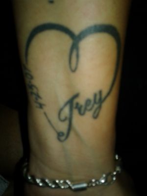  My heart. My son's name, and his birthday within a heart. Tattoo by Meme.#ilovemyson #myheart #boymom